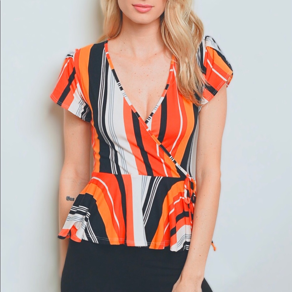 Multi-Color Top - Picture 2 of 6